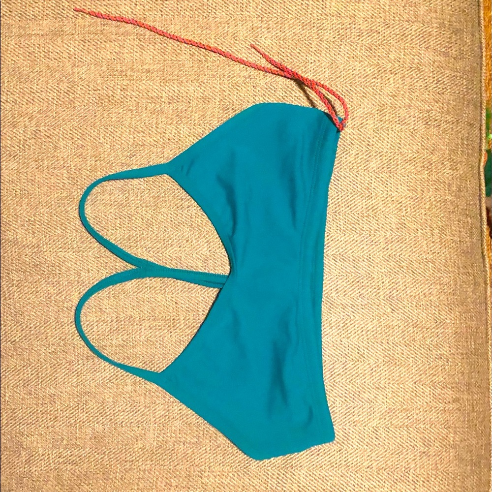 Jolyn bikini top